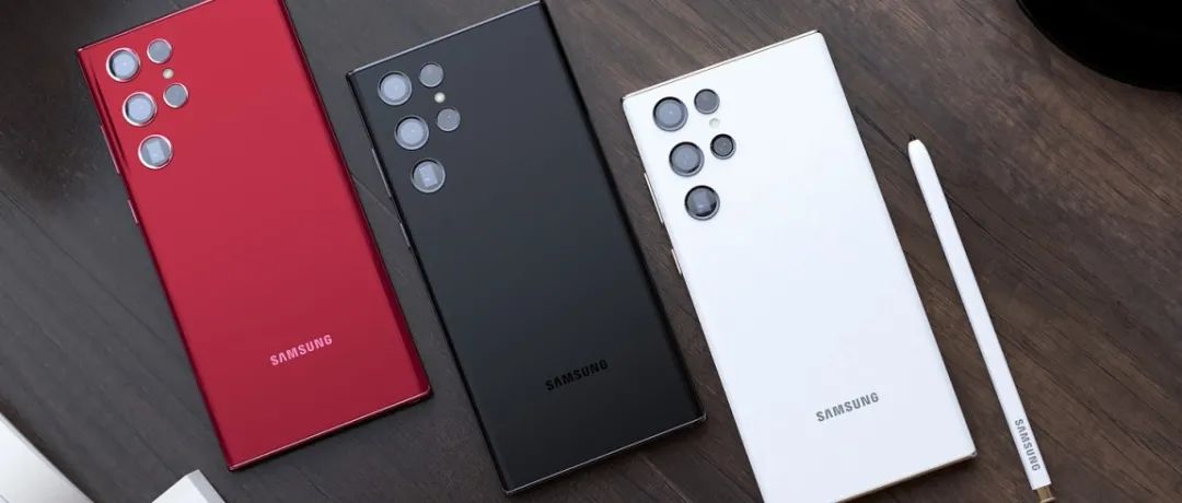 夺舍Note系列？Galaxy S22 Ultra渲染图曝光；三星折叠屏设备出货达去年4倍